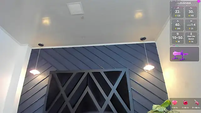 zoe martins  online show from September 16, 2025, 5:14 pm