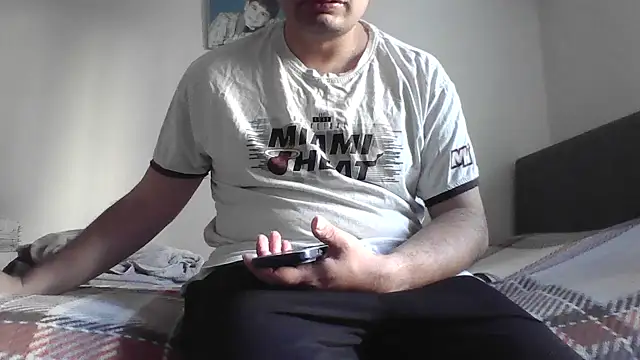 kocasosisli online show from May 24, 2026, 2:39 pm