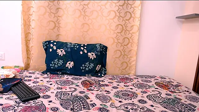 kimberly18cute online show from October 11, 2025, 12:33 am