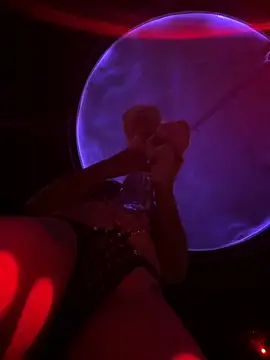 Snapshot of addictedtoari chatting on November 5, 2025, 8:12 pm addictedtoari online show from November 5, 2025, 8:12 pm