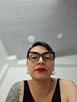 Daniela Leonn online show from September 19, 2025, 5:39 pm