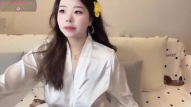 Snapshot of xiaotanbaby chatting on October 12, 2025, 4:41 pm xiaotanbaby online show from October 12, 2025, 4:41 pm