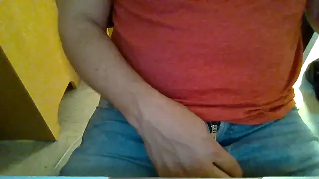 xTurnleftx online show from June 6, 2026, 2:22 pm