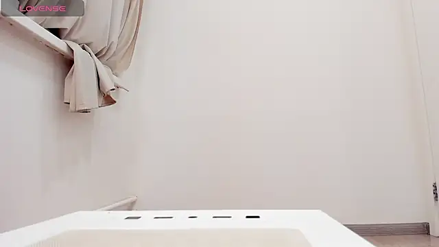 Kat  cat online show from December 19, 2025, 9:00 am