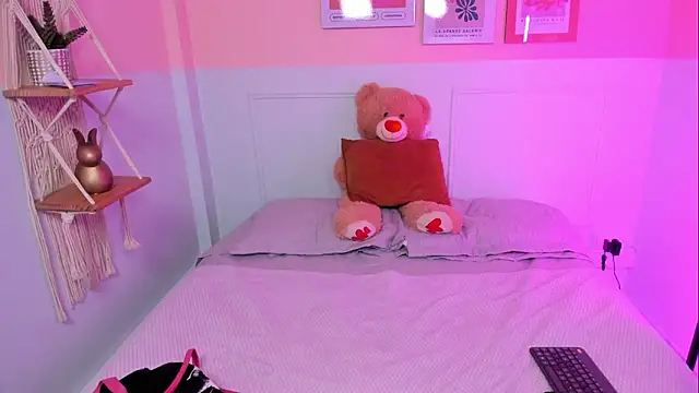 Snapshot of Camila_Rivers chatting on February 7, 2026, 4:20 am Camila Rivers online show from February 7, 2026, 4:20 am