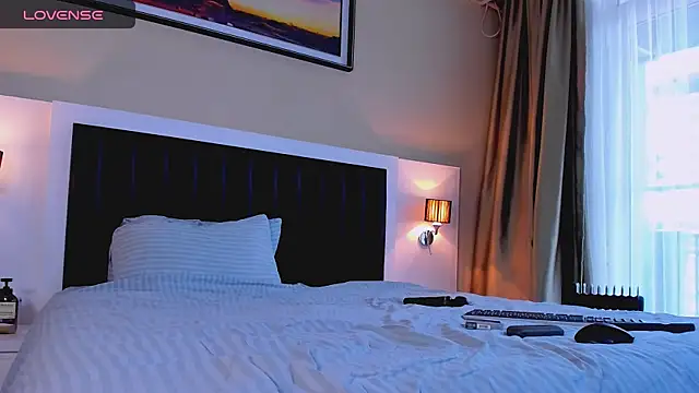 marrenaa online show from November 6, 2025, 8:07 am