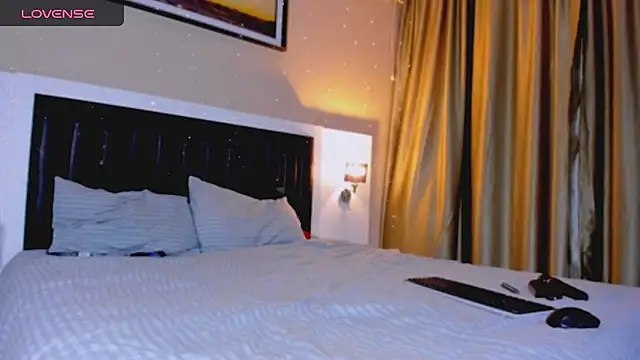 marrenaa online show from December 18, 2025, 6:29 am