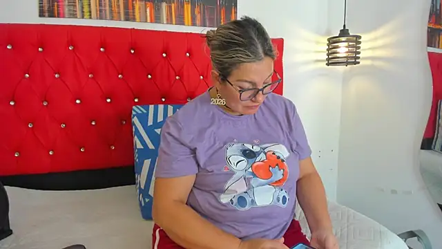 Snapshot of carolinacrus01 chatting on December 21, 2025, 4:52 pm carolinacrus01 online show from December 21, 2025, 4:52 pm