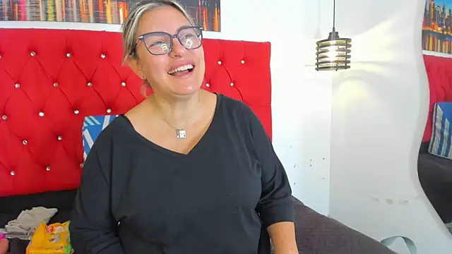 Snapshot of carolinacrus01 chatting on December 2, 2025, 4:09 pm carolinacrus01 online show from December 2, 2025, 4:09 pm