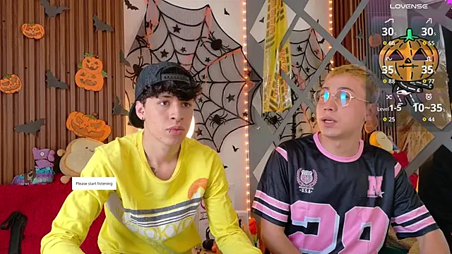 Axel  Evans online show from October 22, 2025, 12:48 pm