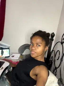 Snapshot of Soniala chatting on November 29, 2025, 7:36 pm Soniala online show from November 29, 2025, 7:36 pm