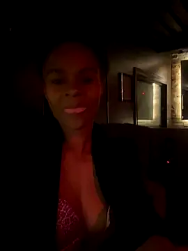 Snapshot of Soniala chatting on December 14, 2025, 2:18 am Soniala online show from December 14, 2025, 2:18 am