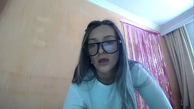 miss lilieth online show from January 5, 2026, 5:27 pm