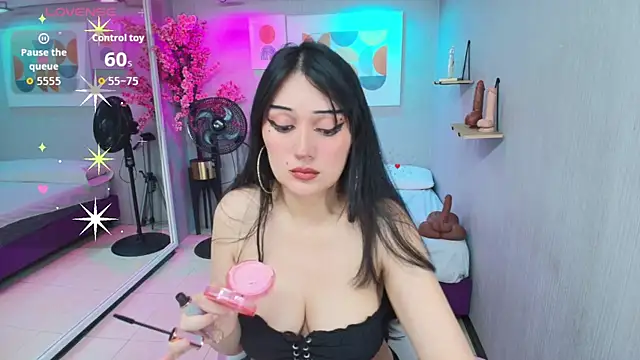 Adriana miller online show from November 4, 2025, 11:58 am