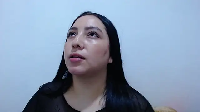 Snapshot of carolina_zabala_19 chatting on May 14, 2026, 9:45 pm carolina zabala 19 online show from May 14, 2026, 9:45 pm