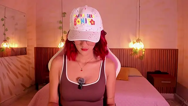 Snapshot of daphne_courtis chatting on February 10, 2026, 3:16 am daphne courtis online show from February 10, 2026, 3:16 am