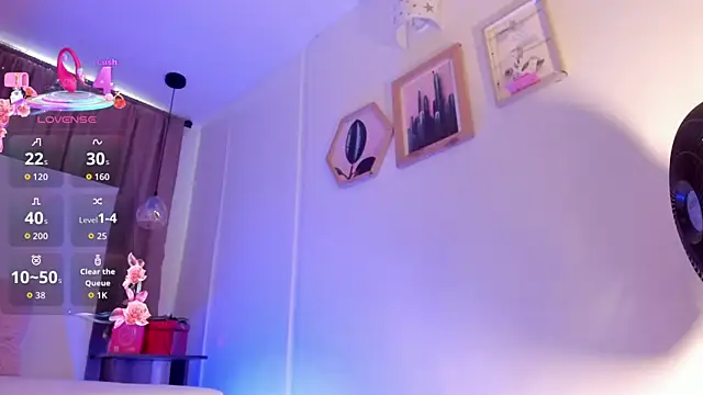 M0lly Beckers online show from November 13, 2025, 4:11 pm