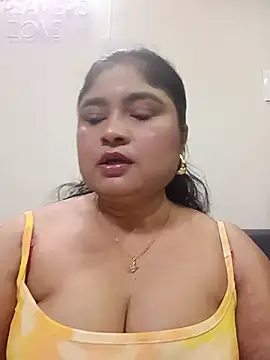 Snapshot of hornyriyanka chatting on July 17, 2026, 2:31 am hornyriyanka online show from July 17, 2026, 2:31 am