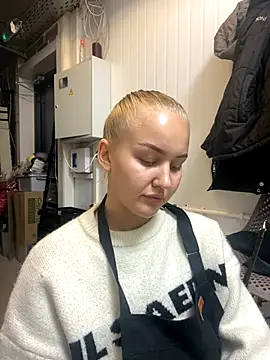 CandyVice online show from September 20, 2025, 4:34 pm