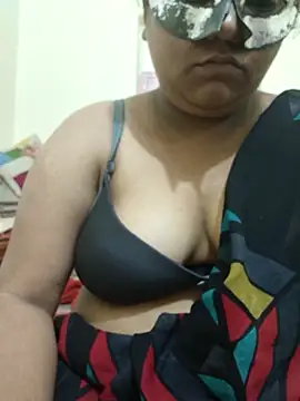 dhanshri143 online show from September 15, 2025, 3:29 am