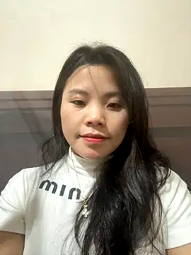 Snapshot of Bella_7777 chatting on October 1, 2025, 1:26 pm Bella 7777 online show from October 1, 2025, 1:26 pm