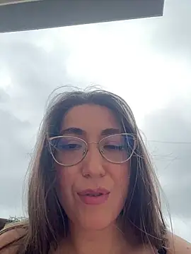 Snapshot of Kylie_Kathy chatting on June 7, 2026, 7:13 am Kylie Kathy online show from June 7, 2026, 7:13 am