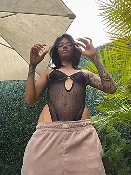 Snapshot of TweetiePieXXX chatting on February 24, 2026, 9:04 pm TweetiePieXXX online show from February 24, 2026, 9:04 pm