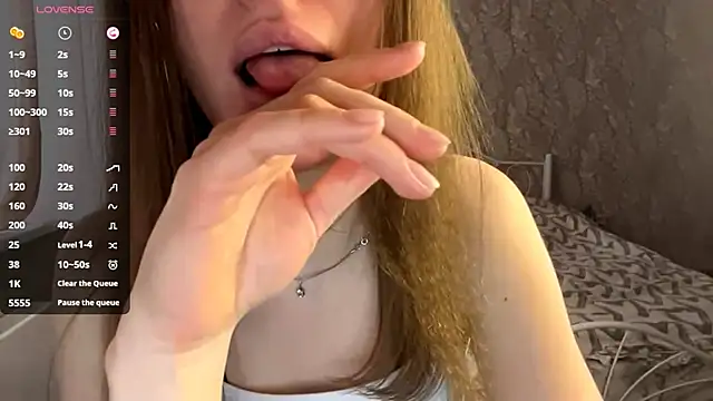 miainheat online show from February 5, 2026, 12:45 pm