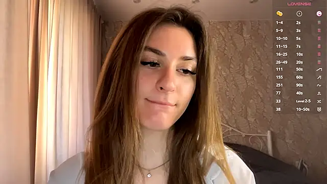 miainheat online show from October 7, 2025, 8:04 am