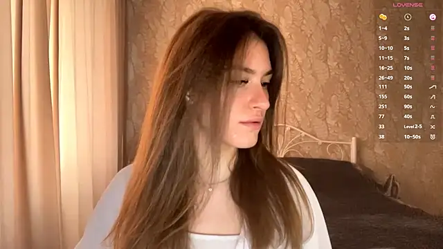 miainheat online show from September 30, 2025, 8:09 am