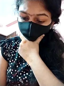 Snapshot of Prionti- chatting on November 7, 2025, 9:58 am Prionti- online show from November 7, 2025, 9:58 am