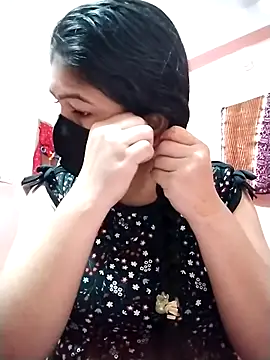 Snapshot of Prionti- chatting on November 9, 2025, 5:44 am Prionti- online show from November 9, 2025, 5:44 am