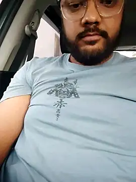 Snapshot of fucking_daring_boy chatting on April 3, 2026, 9:05 am fucking daring boy online show from April 3, 2026, 9:05 am