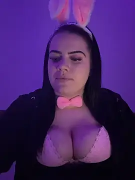 Shellybttn online show from March 31, 2026, 9:17 pm