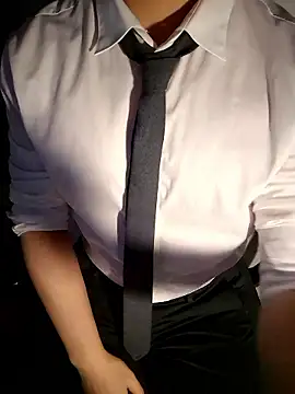 111owo111 online show from October 14, 2025, 3:23 pm