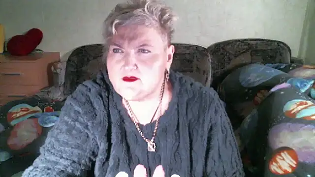 Snapshot of Lana555 chatting on February 18, 2026, 12:08 am Lana555 online show from February 18, 2026, 12:08 am