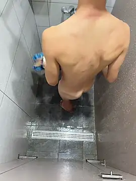 winds1069 online show from December 5, 2025, 8:13 am