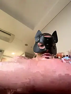 Snapshot of hevesim chatting on November 24, 2025, 3:12 pm hevesim online show from November 24, 2025, 3:12 pm