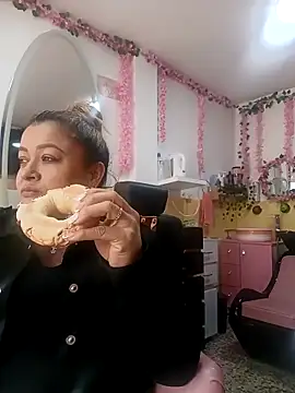 Asuna yuuky online show from March 8, 2026, 5:38 pm