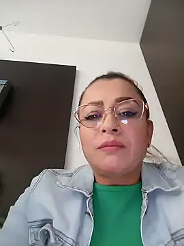 Asuna yuuky online show from November 13, 2025, 2:32 pm