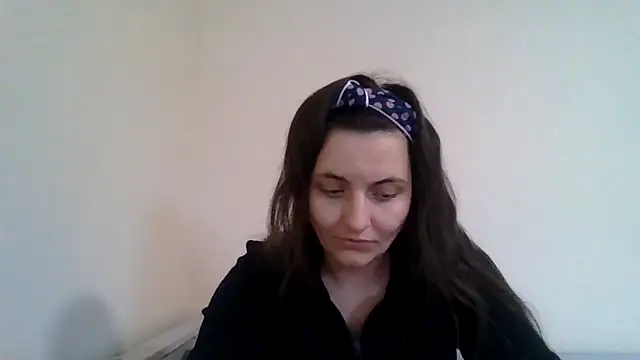 DInaraXRose online show from February 24, 2026, 1:01 pm