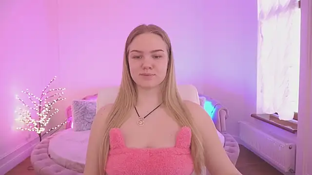 CelesteNoir online show from March 3, 2026, 7:37 am