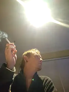 Snapshot of piercingpik chatting on November 3, 2025, 9:07 pm piercingpik online show from November 3, 2025, 9:07 pm