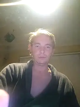 piercingpik online show from December 21, 2025, 10:43 pm