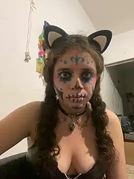 Lucy YupiSweet online show from November 1, 2025, 8:41 am