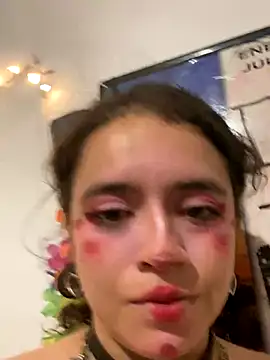 Lucy YupiSweet online show from November 2, 2025, 9:25 am