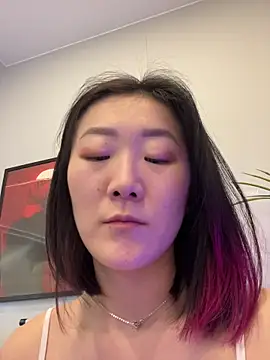 AikoYamada online show from November 1, 2025, 6:19 am