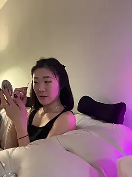 AikoYamada online show from October 28, 2025, 6:23 am