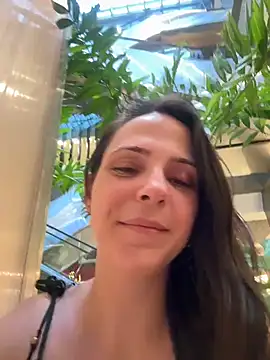 Snapshot of Lady_LauraRose chatting on December 2, 2025, 6:31 pm Lady LauraRose online show from December 2, 2025, 6:31 pm