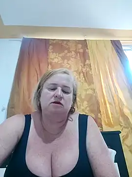 Miss-tetas online show from December 14, 2025, 9:53 pm